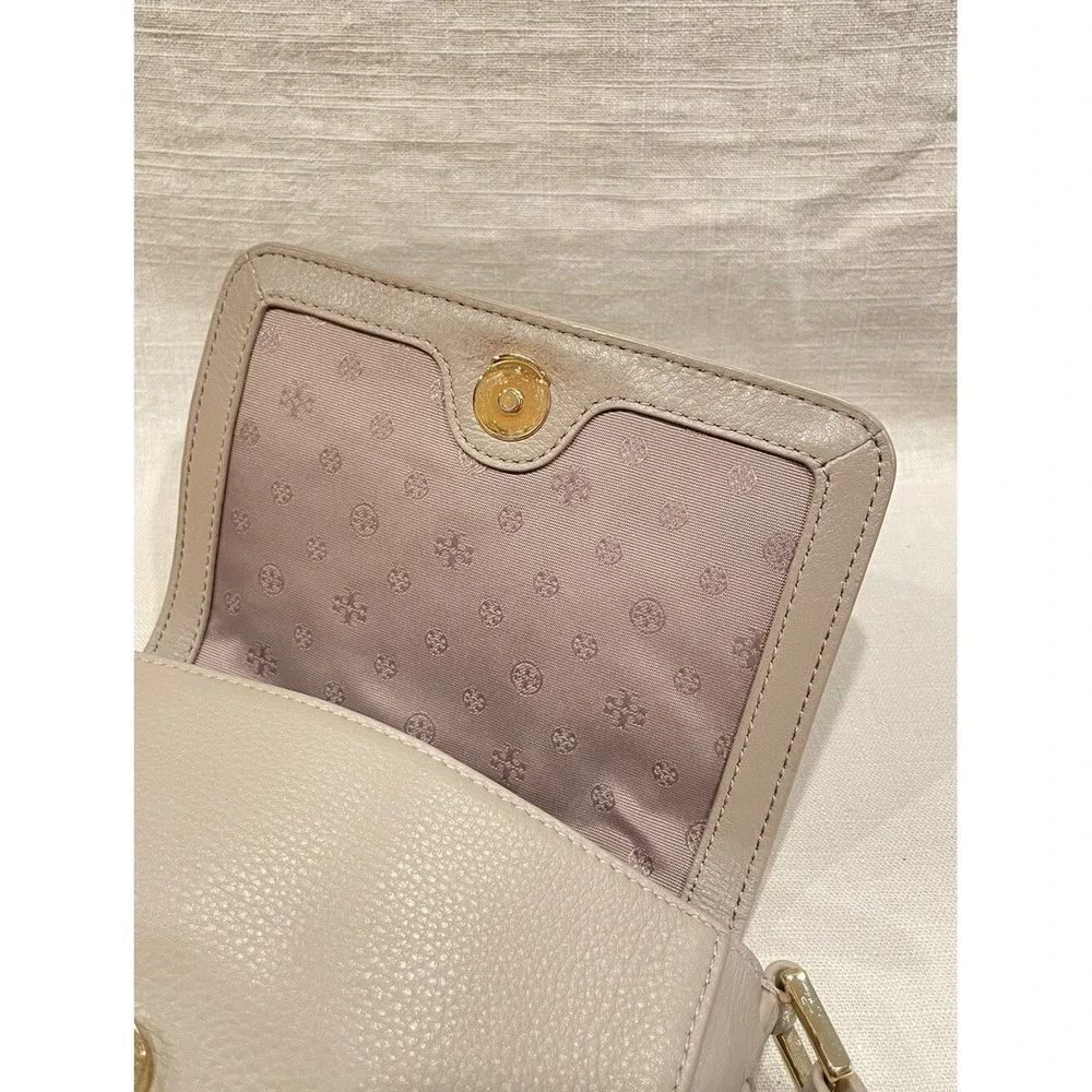 Tory Burch purse great